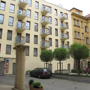 *** Apart Otel Austria Çek Cumhuriyeti